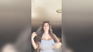 TikTok Busty: Vicky vieira #2