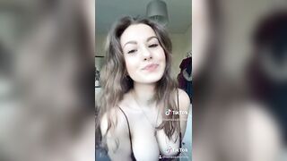 TikTok Hotties: Fantastic side boob #4