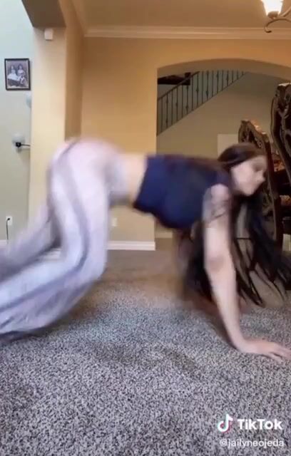 Jailynes phat jiggly ass