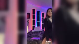 TikTok Hotties: Showing a little #3