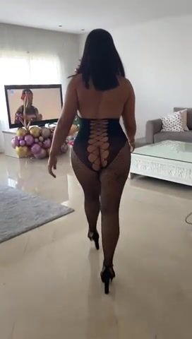 41 mom, Only react if you’d actually fuck my ass on the first date.