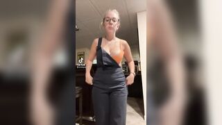 TikTok Tits: Bib Drop ♥️♥️ #1