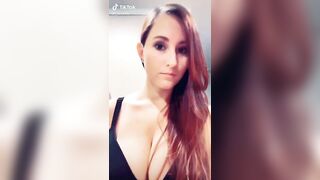 TikTok Hotties: Bouncing her melons for us #2