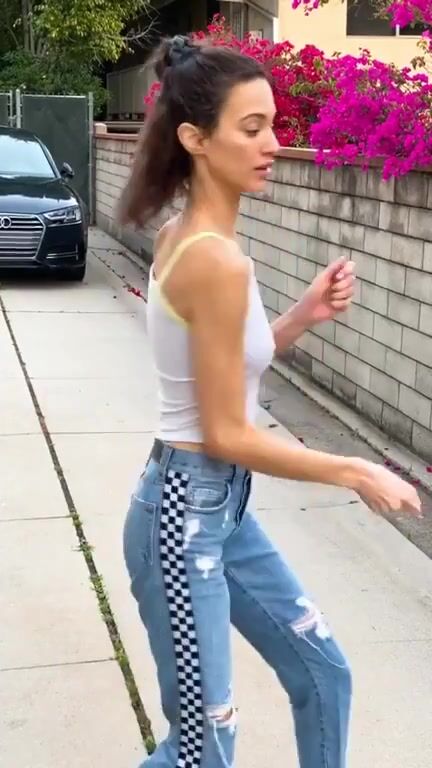Bouncy boobs. Hard nipples.