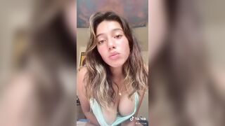 TikTok Tits: Such nice downblouse #3