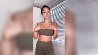 TikTok Hotties: So damn bouncy #1