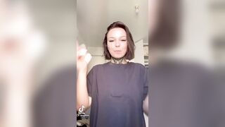 TikTok Hotties: I like how she blows bubblegum #1