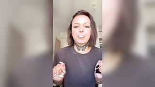 TikTok Hotties: I like how she blows bubblegum #2