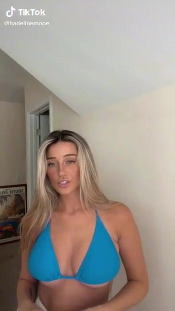 Top TikTok Tits @hadelinemope