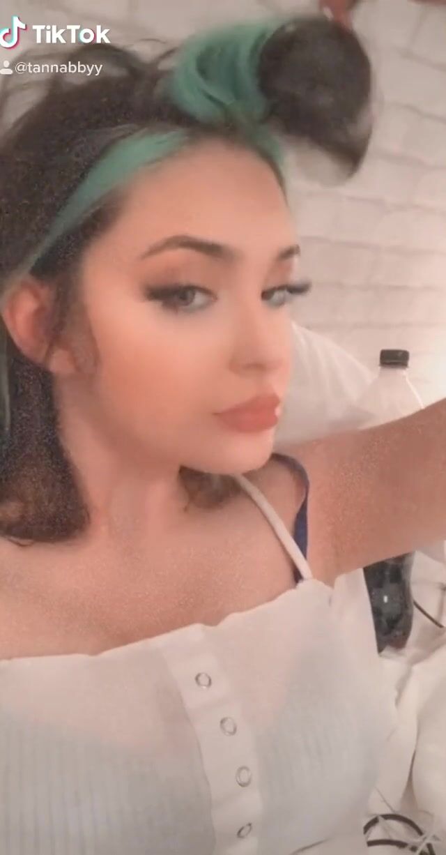 2 sides to every girls life