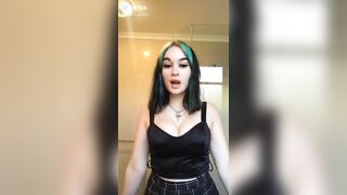 TikTok Hotties: Yessir #1