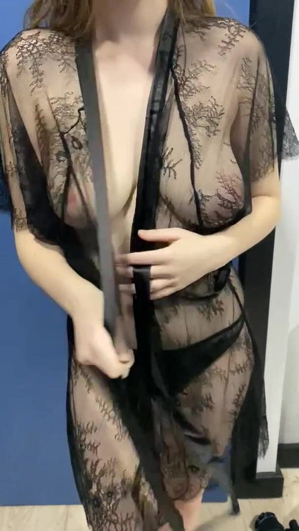 Smash or pass? tap that up arrow and I'll send surprise