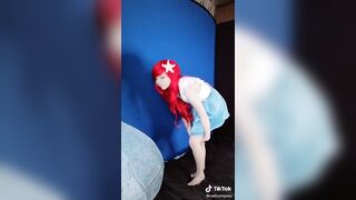 TikTok Hotties: A little pussy slip. #3