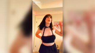 TikTok Hotties: A nice little bounce #2