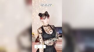 TikTok Hotties: Someone able to identify her please♥️ #1