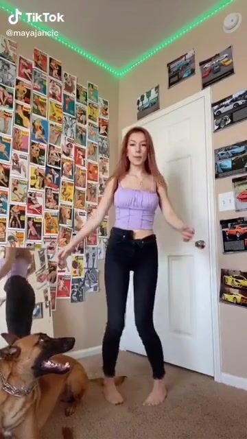 Bouncy tits and her ass on the mirror