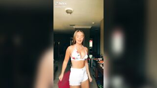 TikTok Hotties: These "dances" are soooooo interesting #2