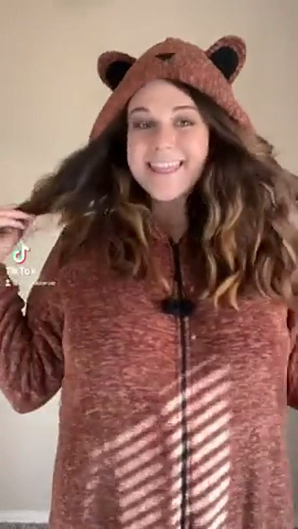 Tease not good, Boobs Gooood!