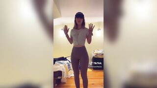 TikTok Hotties: dumptruck of an a$$ #4