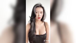 TikTok Thot: Full breasts #3