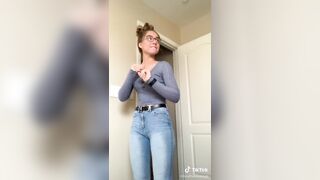 TikTok Hotties: What y'all think? Dump truck #4