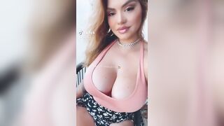 TikTok Thot: Gigantic tetas #2