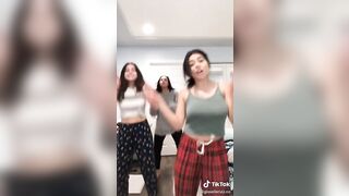 TikTok Hotties: Jiggle posse #4