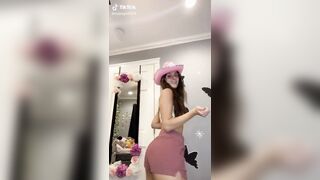 TikTok Hotties: Makayla8374 Ass Shake Compilation #4