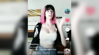 TikTok Hotties: Big bOObs #4