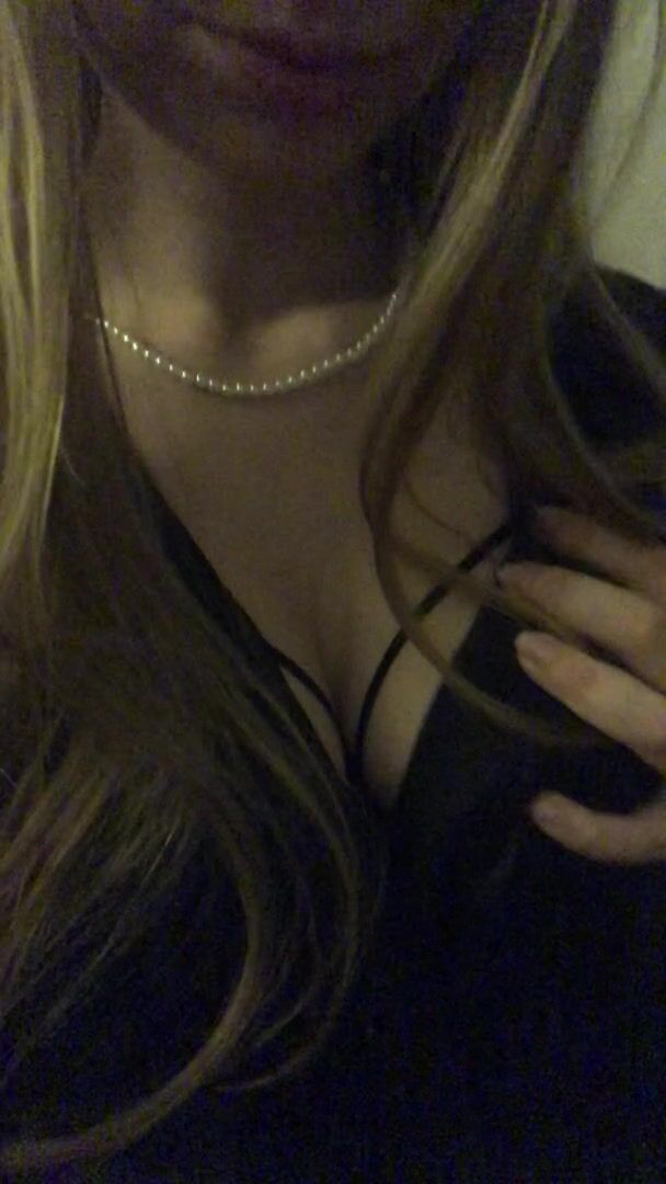 If you wanna be my new boyfriend, just apply in cmments, i will read all