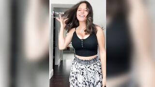 TikTok Hotties: Titties poppin #1