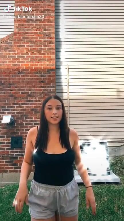 No idea who she is