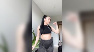 TikTok Underboob: Goshtbuster #3