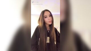 TikTok Underboob: Where did those come from №2 #1