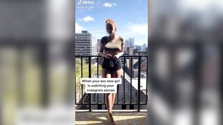 Sexy TikTok Girls: Carrot Cake Underboob #4