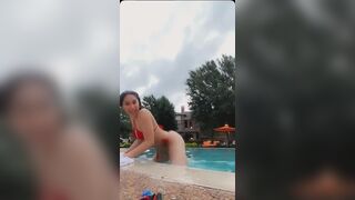 Sexy TikTok Girls: @xokxko twerking in the pool, look at that splash ♥️♥️ #2