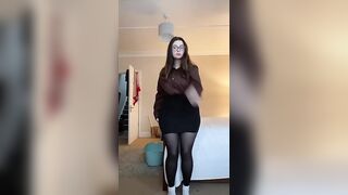 Sexy TikTok Girls: It’s the hourglass for me ⌛️♥️♥️ #3