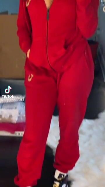 Crimson Tracksuit ♥️