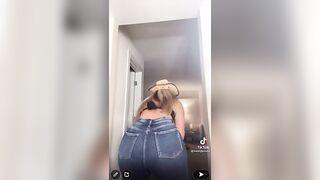 Sexy TikTok Girls: She still thick in jeans #2