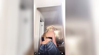 Sexy TikTok Girls: She still thick in jeans #3