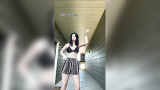 Sexy TikTok Girls: Perfect amount of bounce #3