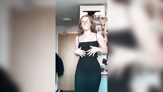 Sexy TikTok Girls: @shleggss turn her 'round! #4