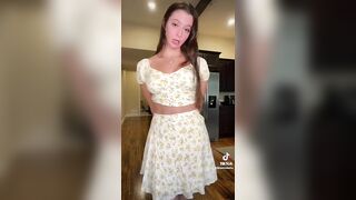 Sexy TikTok Girls: She sed look ma no hands #3