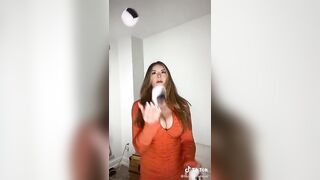 Sexy TikTok Girls: Girls who juggle.. #4
