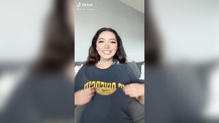 Sexy TikTok Girls: She really let it poke out like that… #2