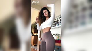 Sexy TikTok Girls: don't know what to say #2