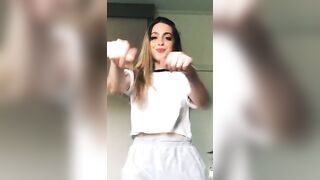Sexy TikTok Girls: @saraschwingel #2
