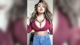 Sexy TikTok Girls: She obviously wants nut on her titts and tounge #1