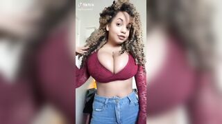 Sexy TikTok Girls: She obviously wants nut on her titts and tounge #3