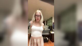 Sexy TikTok Girls: Give it to me daddy #2